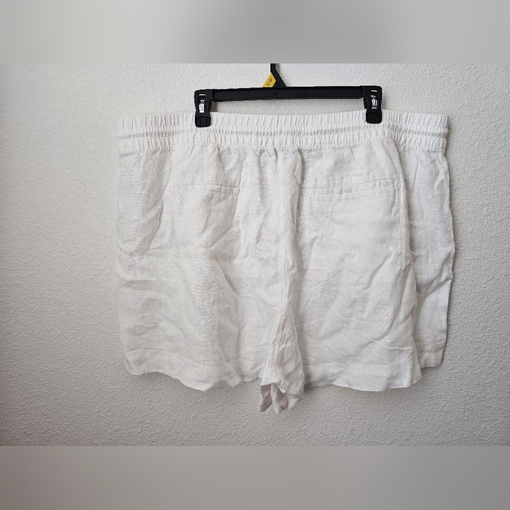Athleta Retreat 100% Linen Shorts Ivory Color Size 22 - Picture 3 of 10